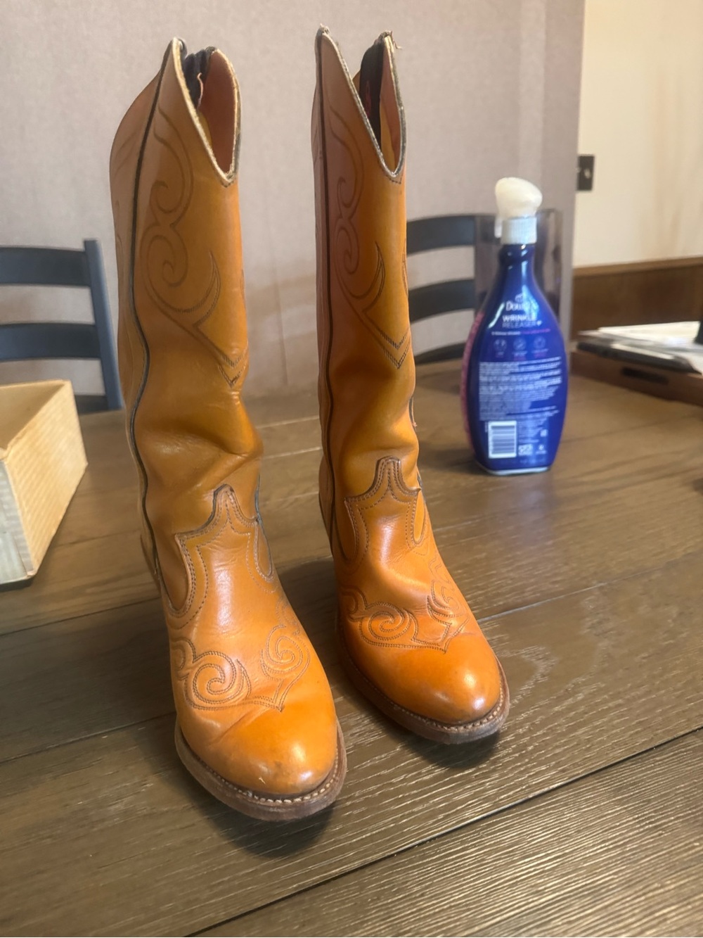 Tan Leather Cowboy Boots with Embroidered Detailing